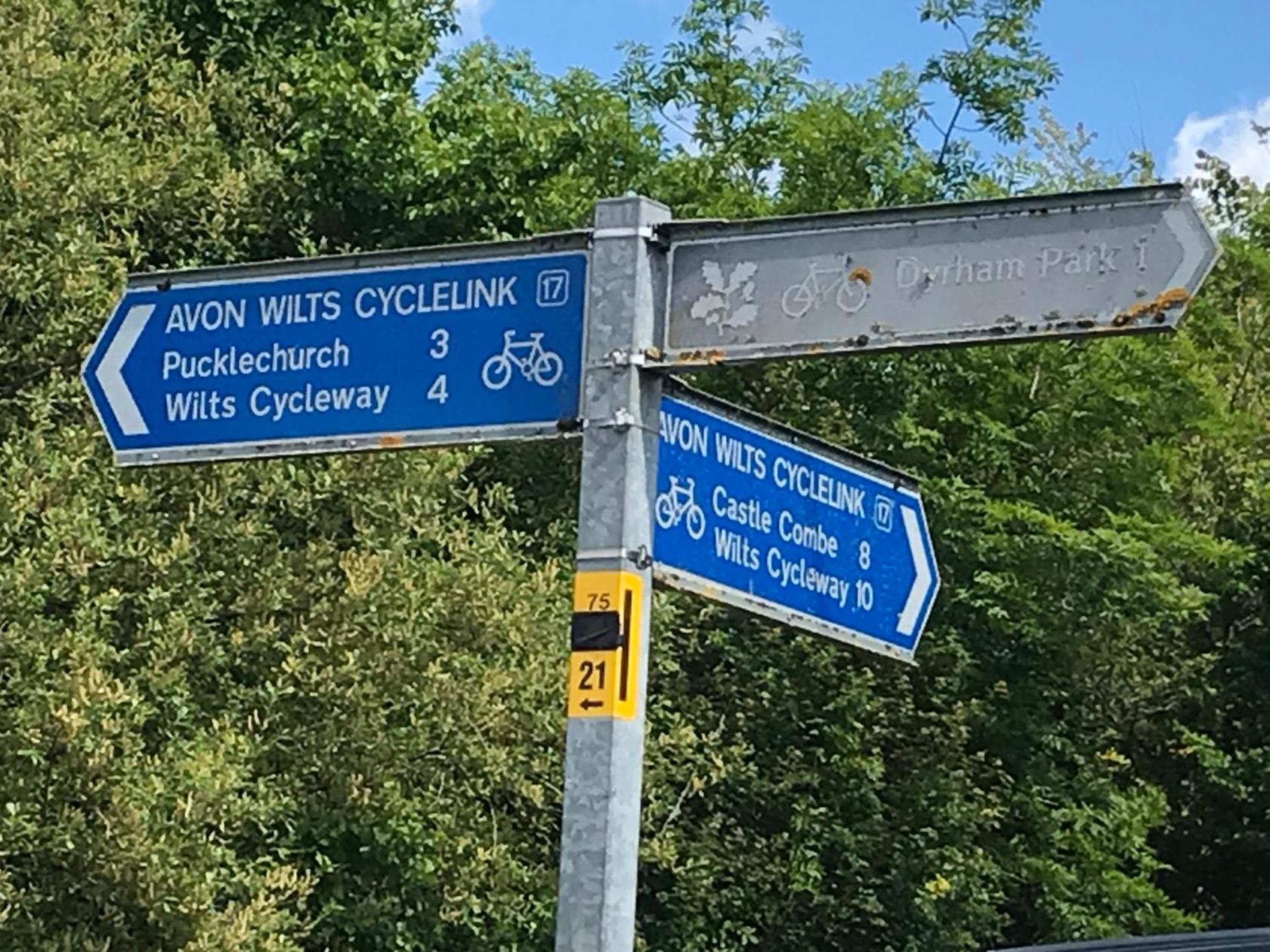 Gatekeepers Lodge, Dyrham Park - Private & Self Contained, deluxe accommodation, 15 mins from Bath