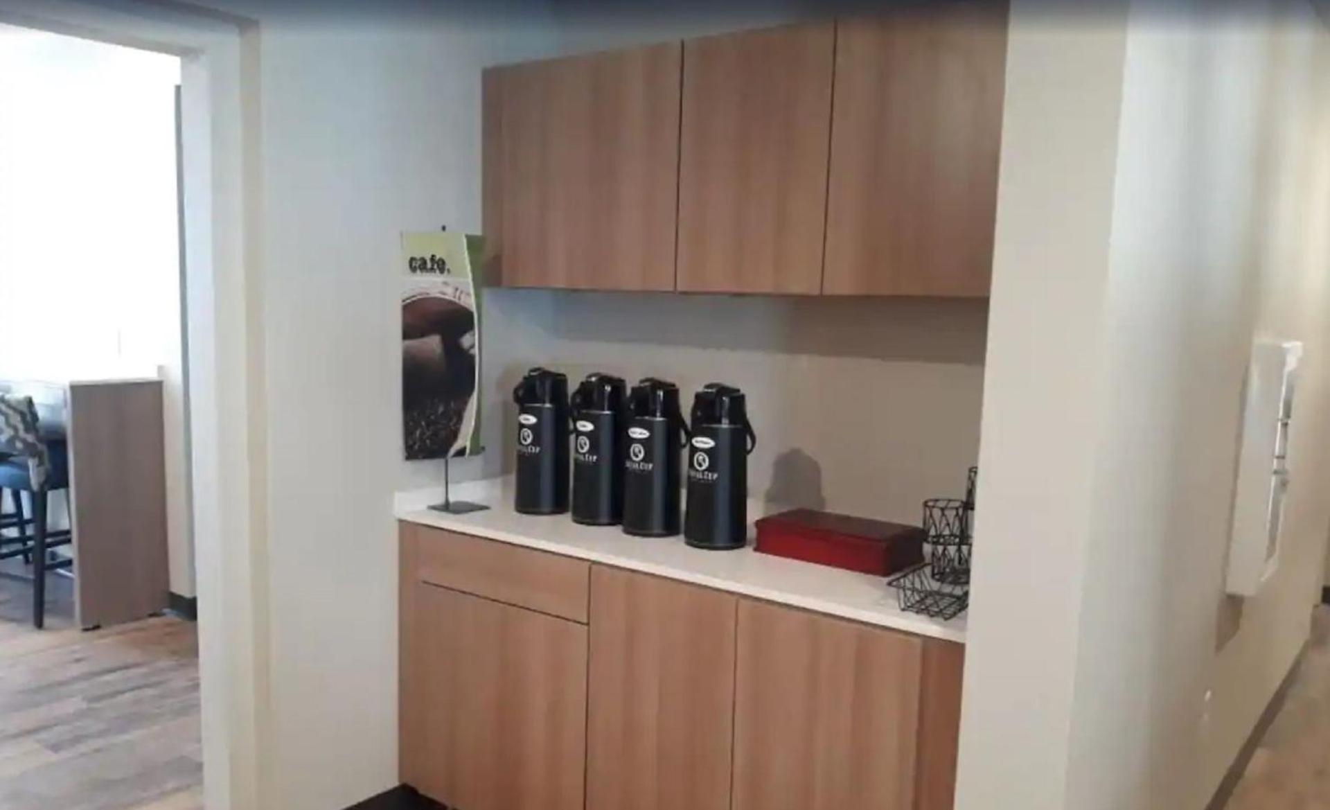 Coffee/tea facilities