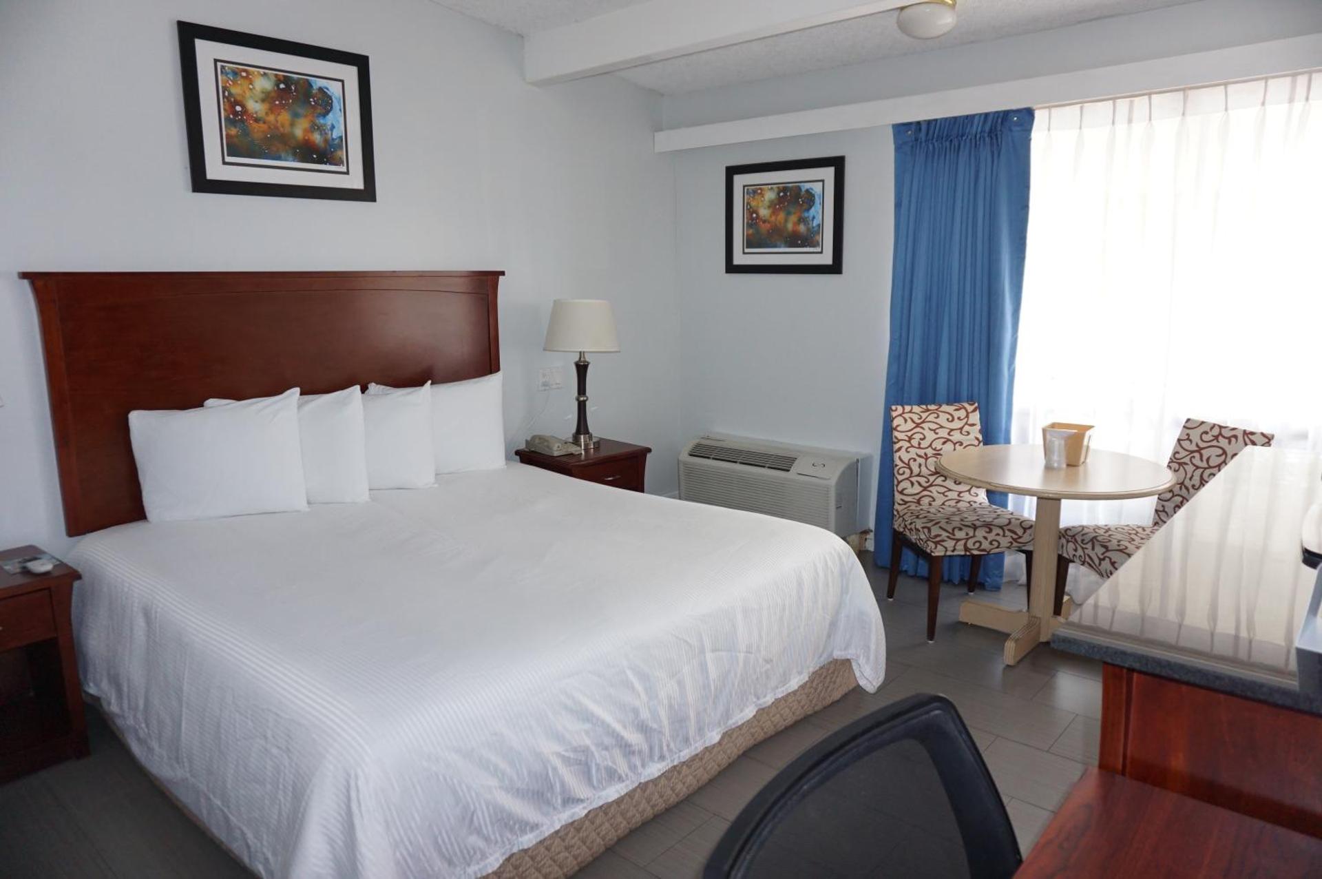 The Hollywood Gateway Inn