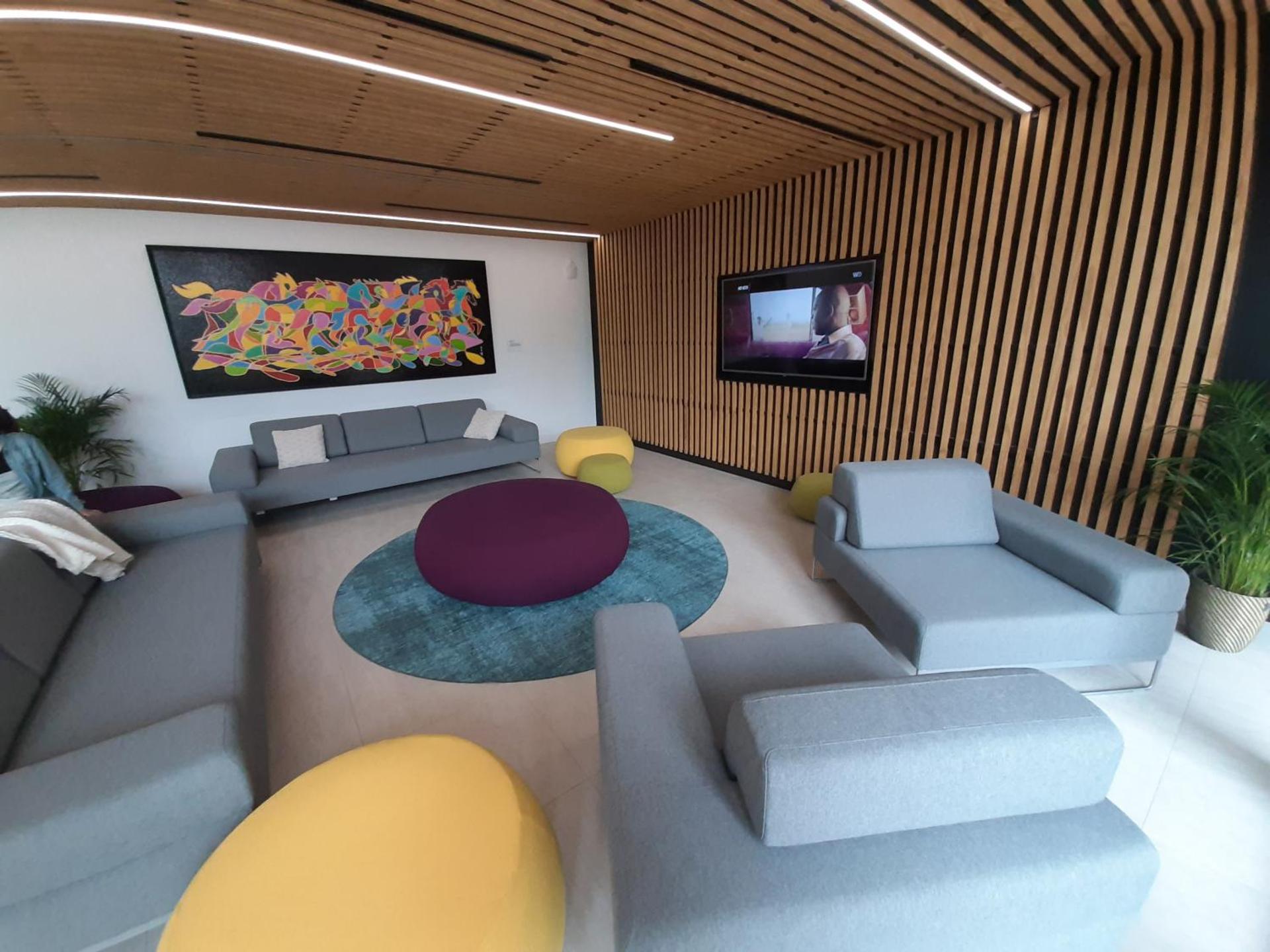 Communal lounge/ TV room