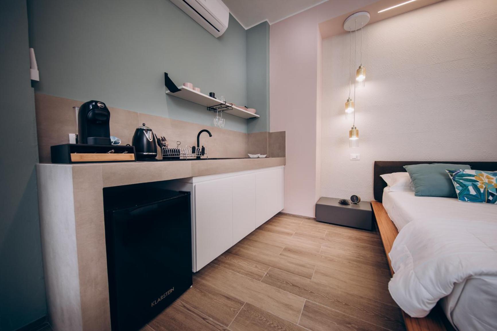 Coffee/tea facilities