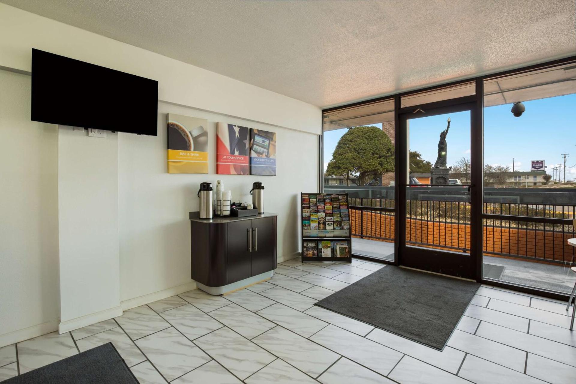 Coffee/tea facilities