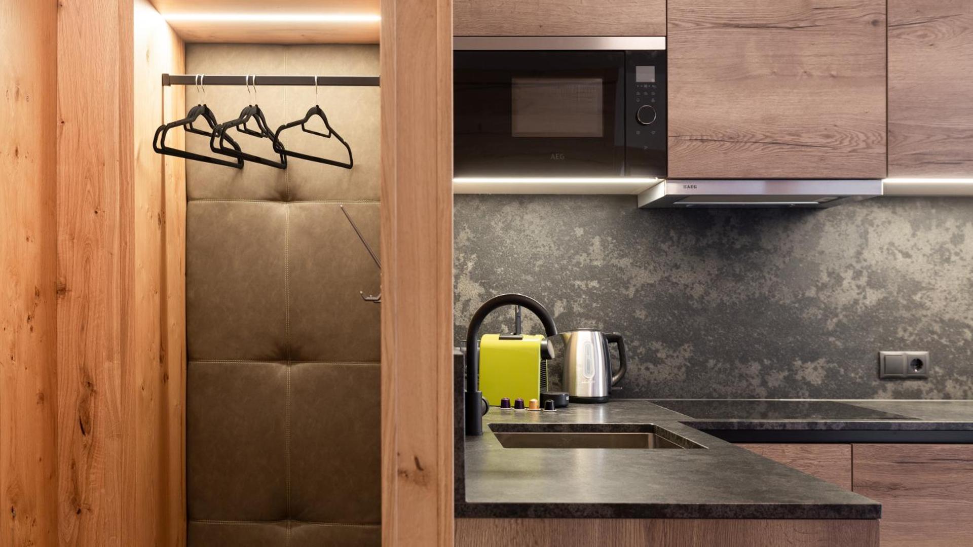 Coffee/tea facilities