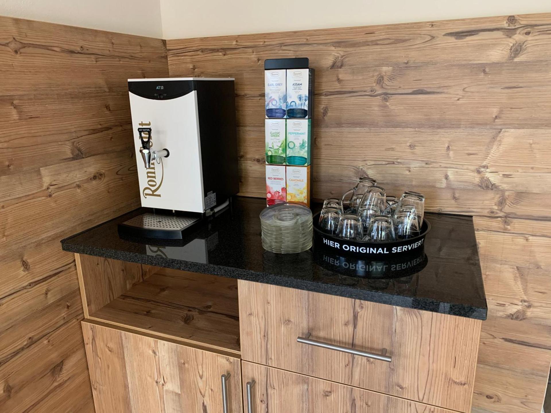 Coffee/tea facilities