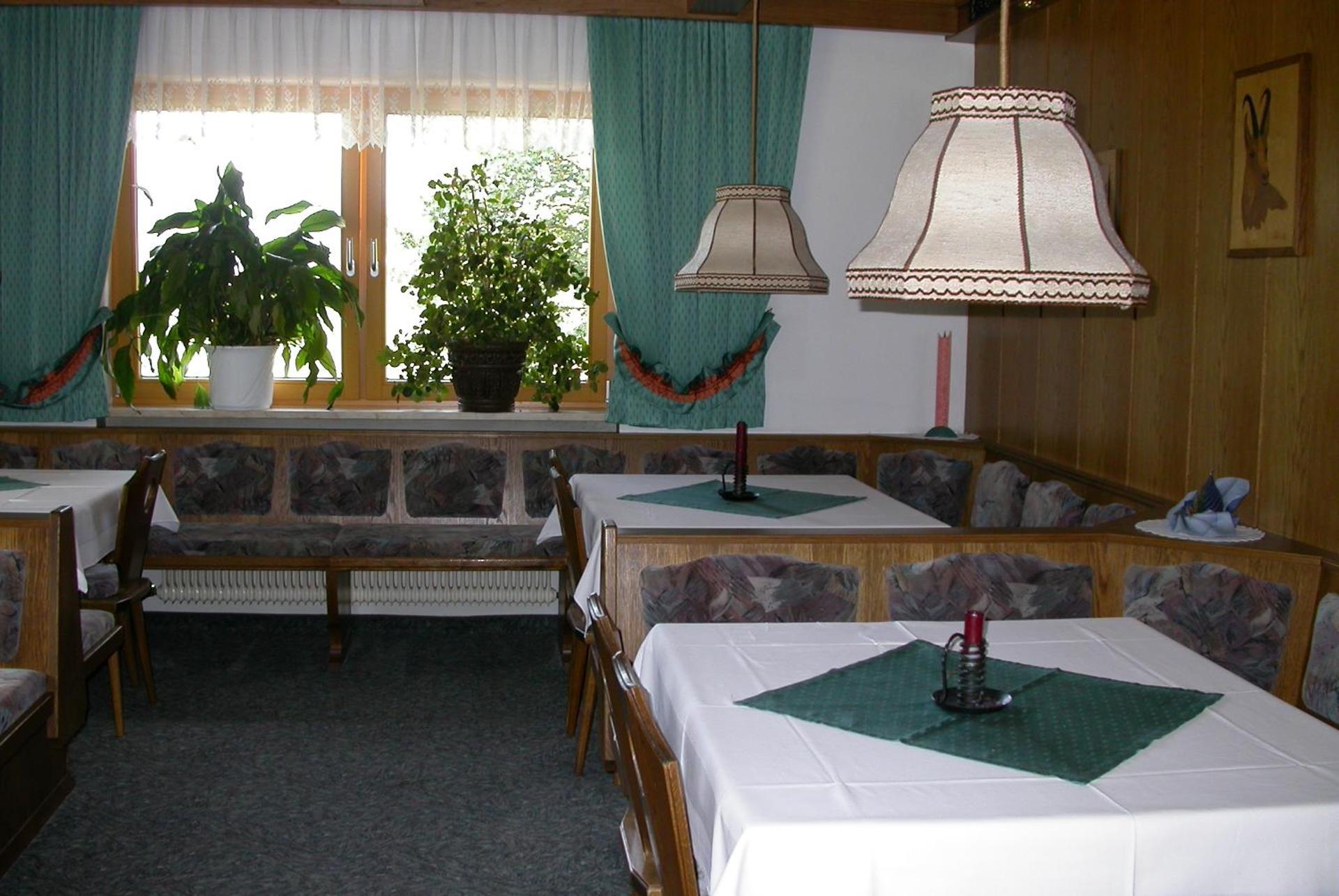 Restaurant/places to eat