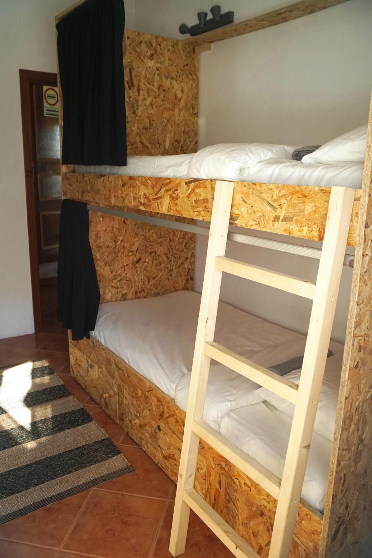 bunk bed