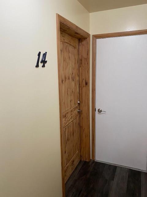 Yellowstone Riverside Cottages