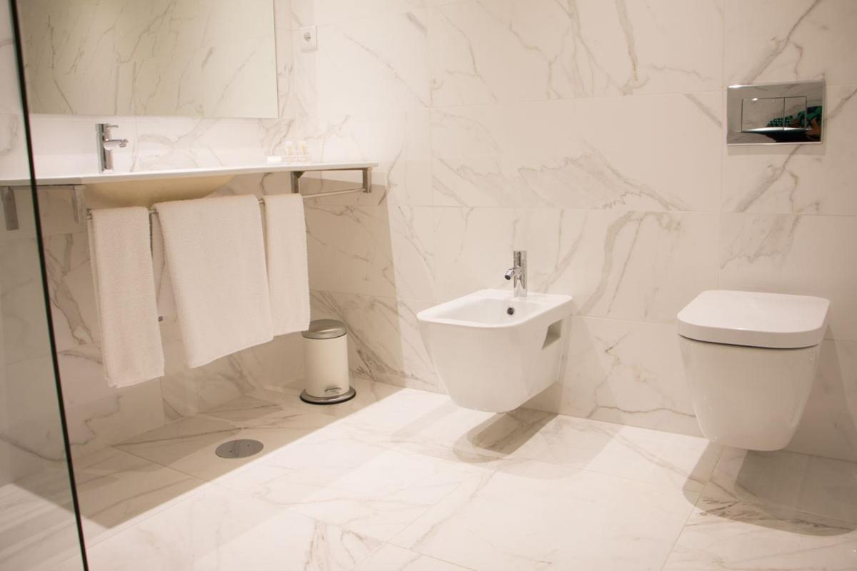 Feira Hostel & Suites