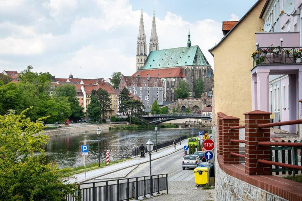 Blick Apartments - Riverview Soft Loft