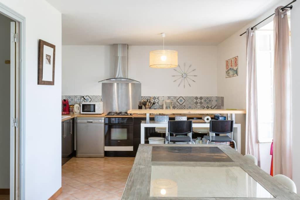 Maison de vacances en pierre entre terre et mer