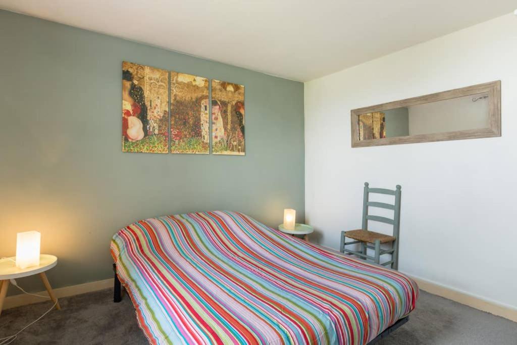 Maison de vacances en pierre entre terre et mer