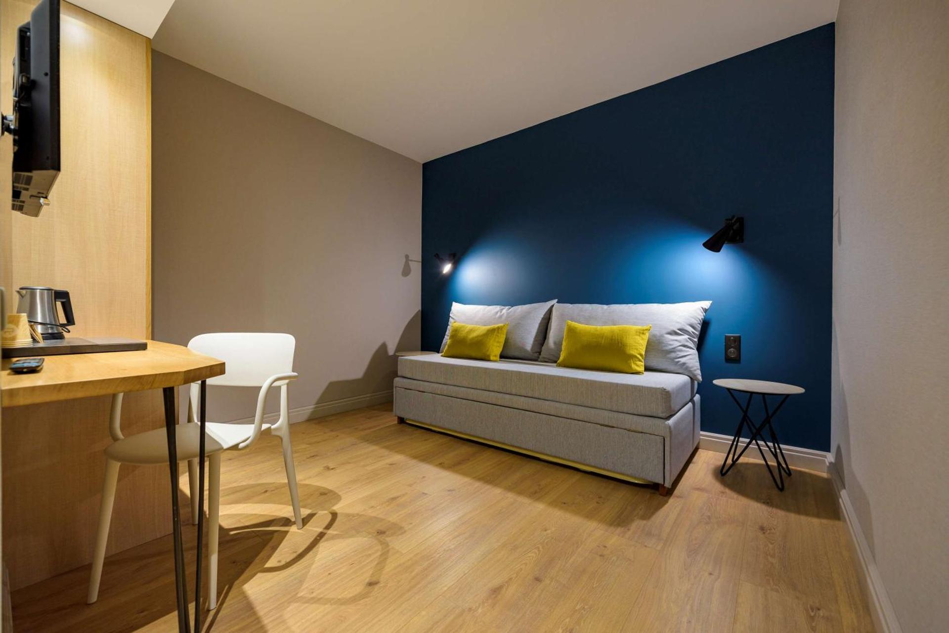 Photo of the whole room