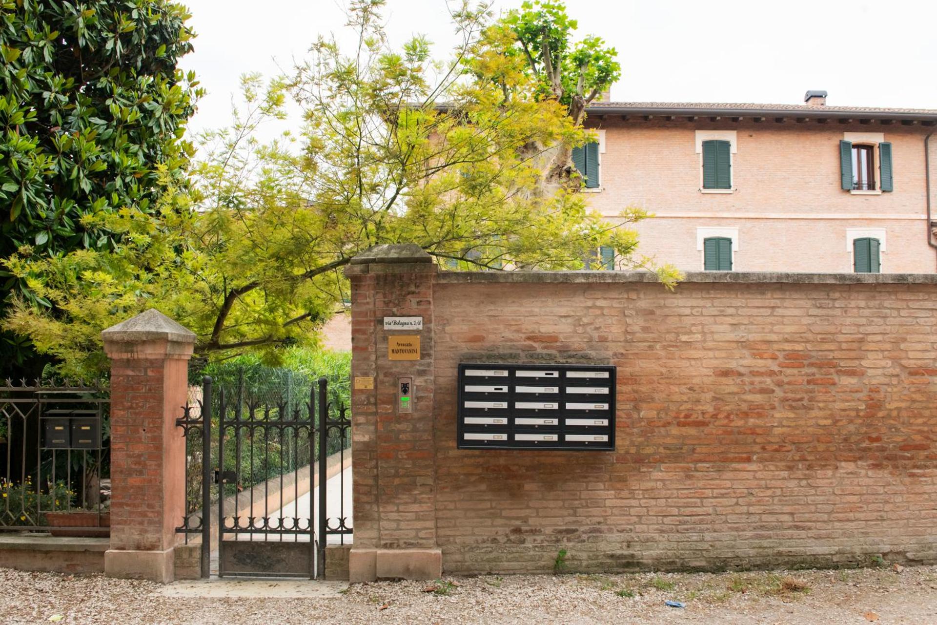 Charming Flat in centro a Ferrara con posto auto