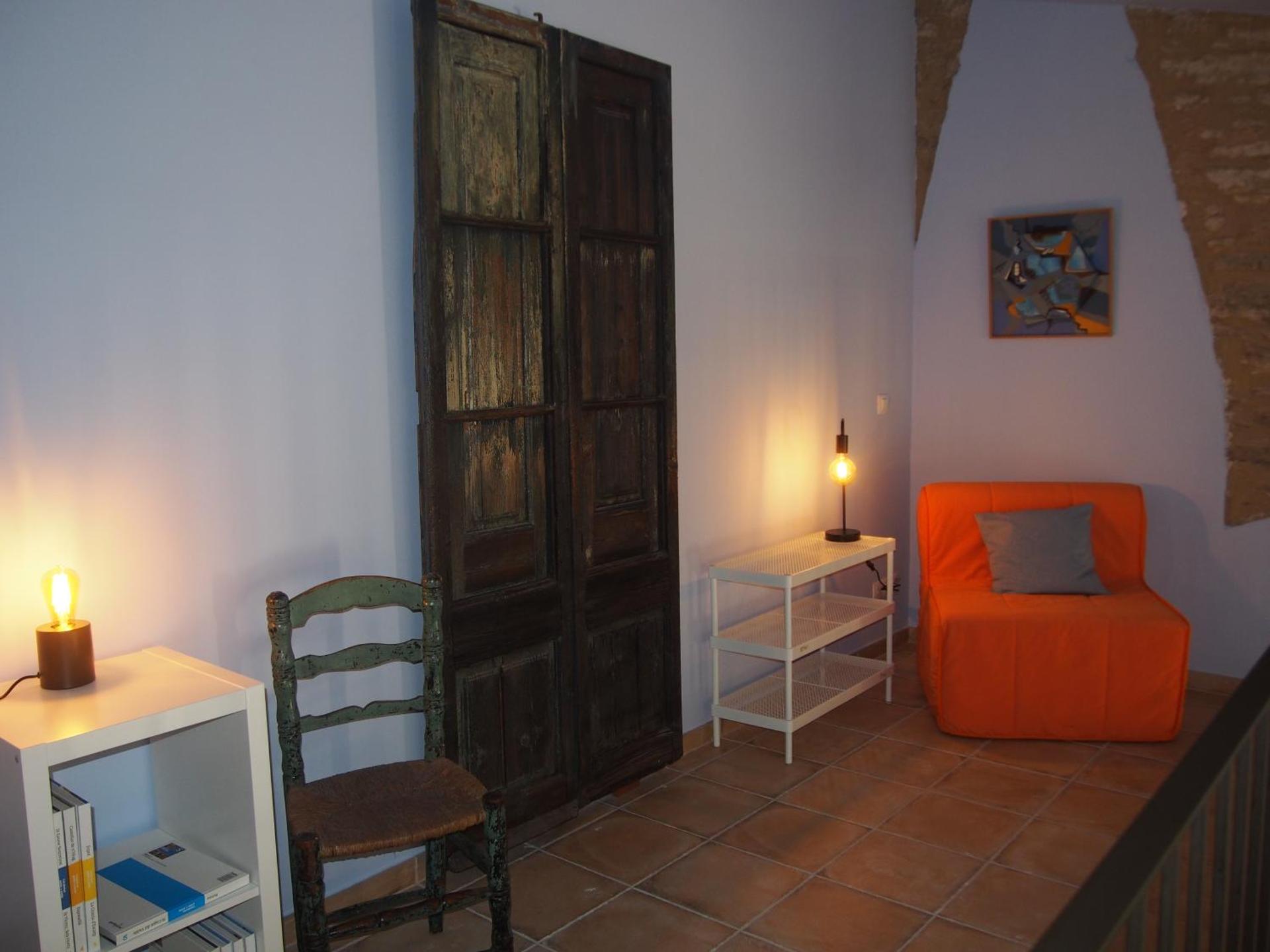 Plaça Major 17 2n 2a Apartament al centre de Banyoles