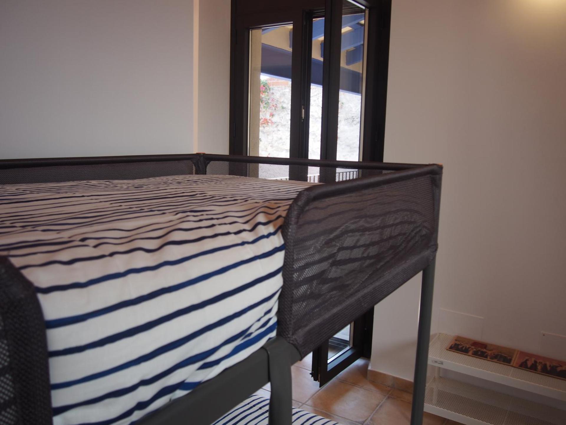 Plaça Major 17 2n 2a Apartament al centre de Banyoles