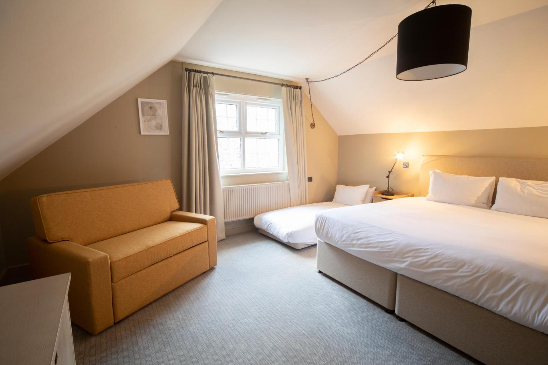 Photo of the whole room