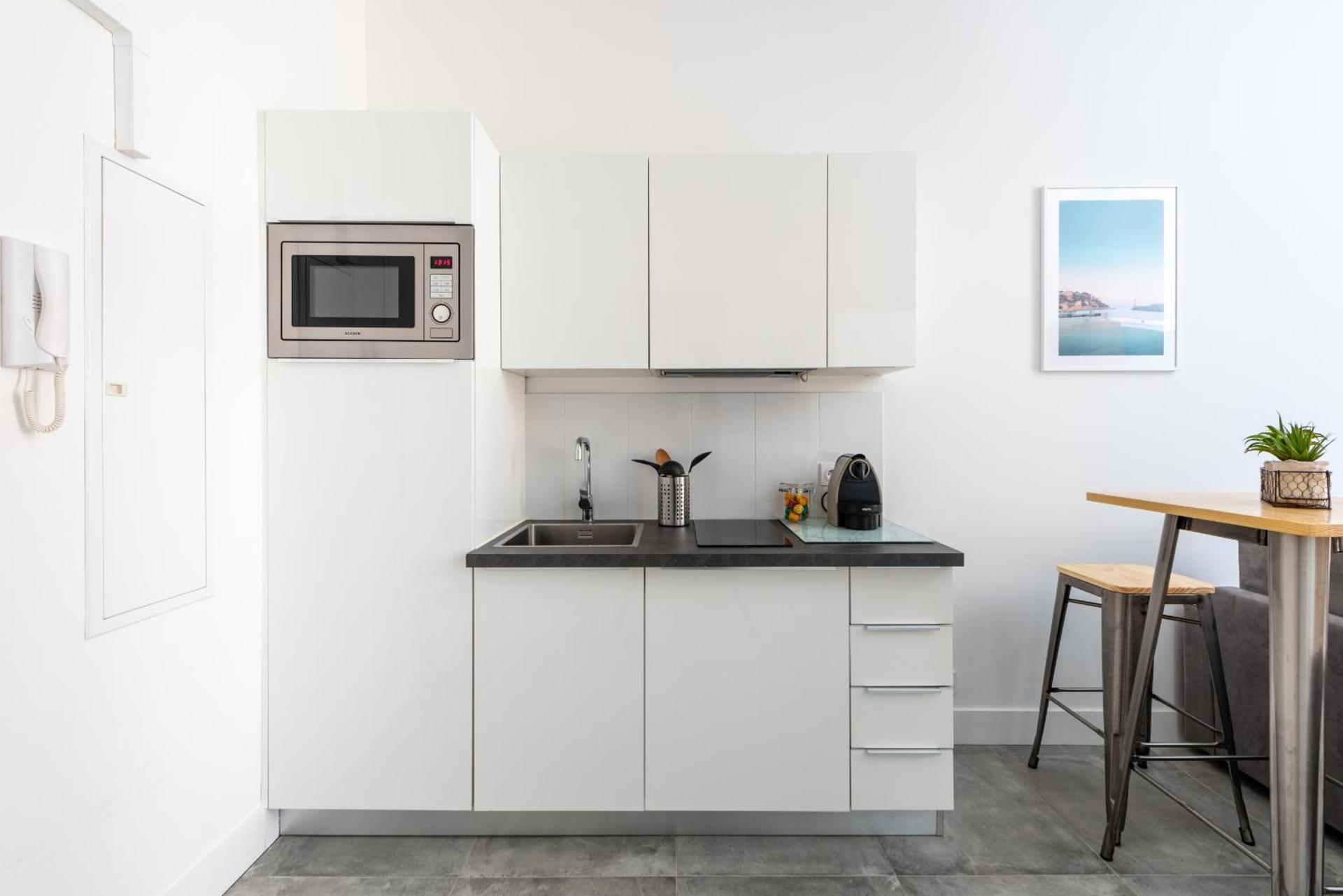 Kitchen or kitchenette