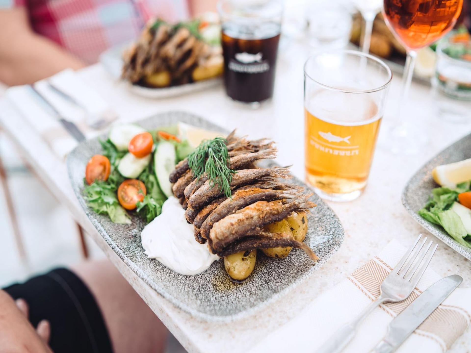 Restaurant/places to eat