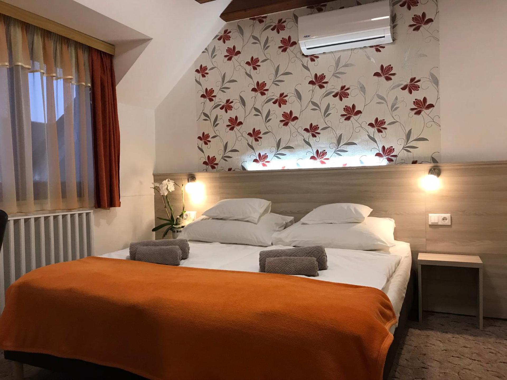 Studio with Shared Balcony