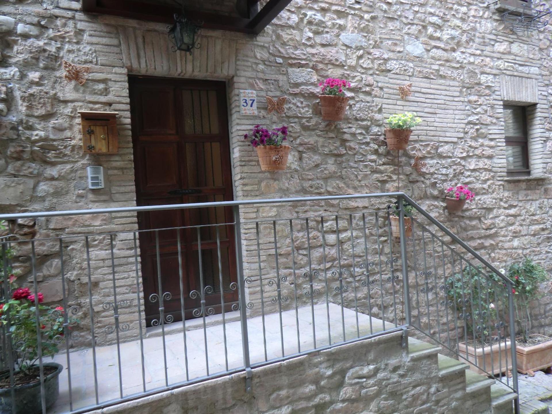 la corta di spello camere