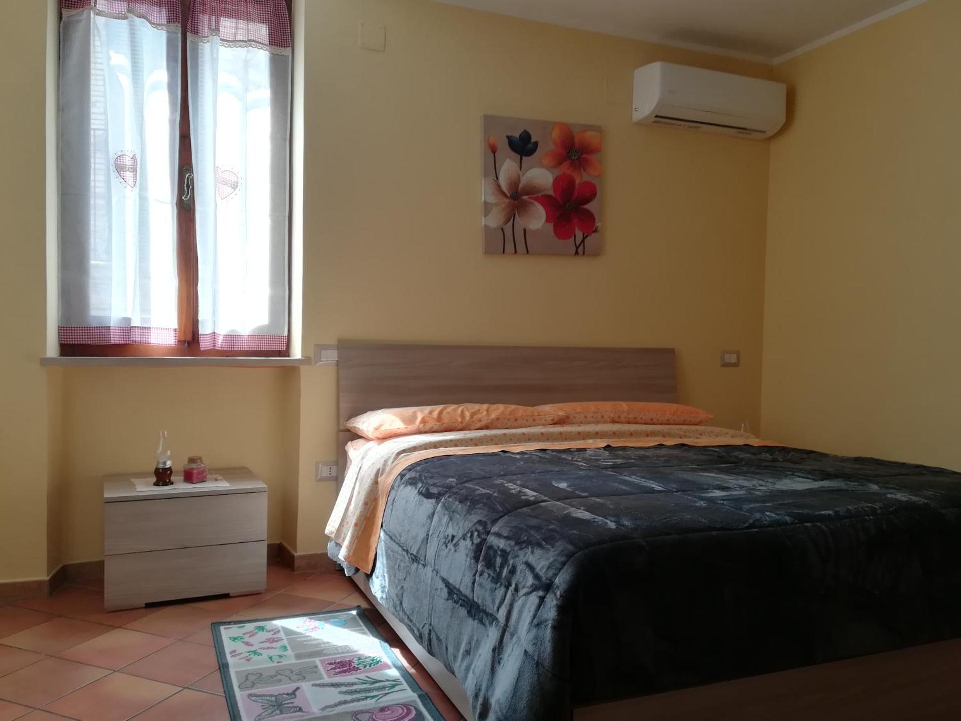 la corta di spello camere