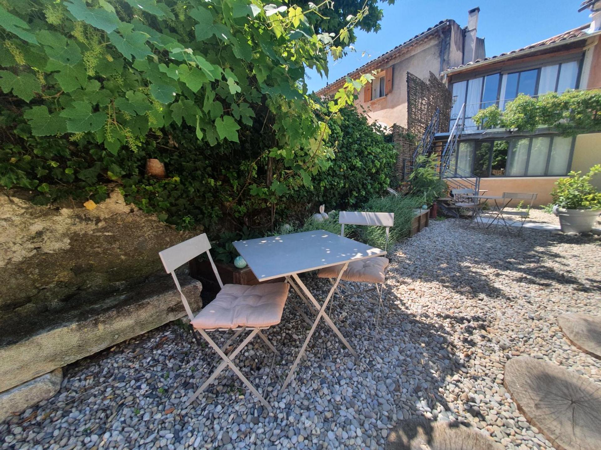 Inner courtyard view