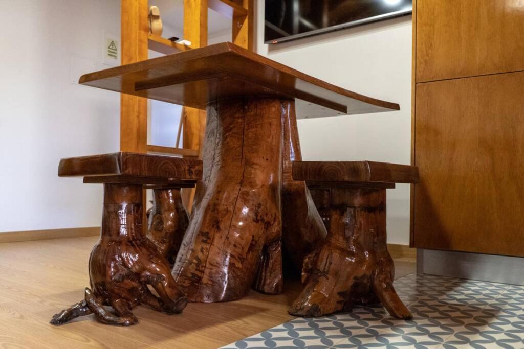 Casa Largo S Lourenço e Casa da Videira