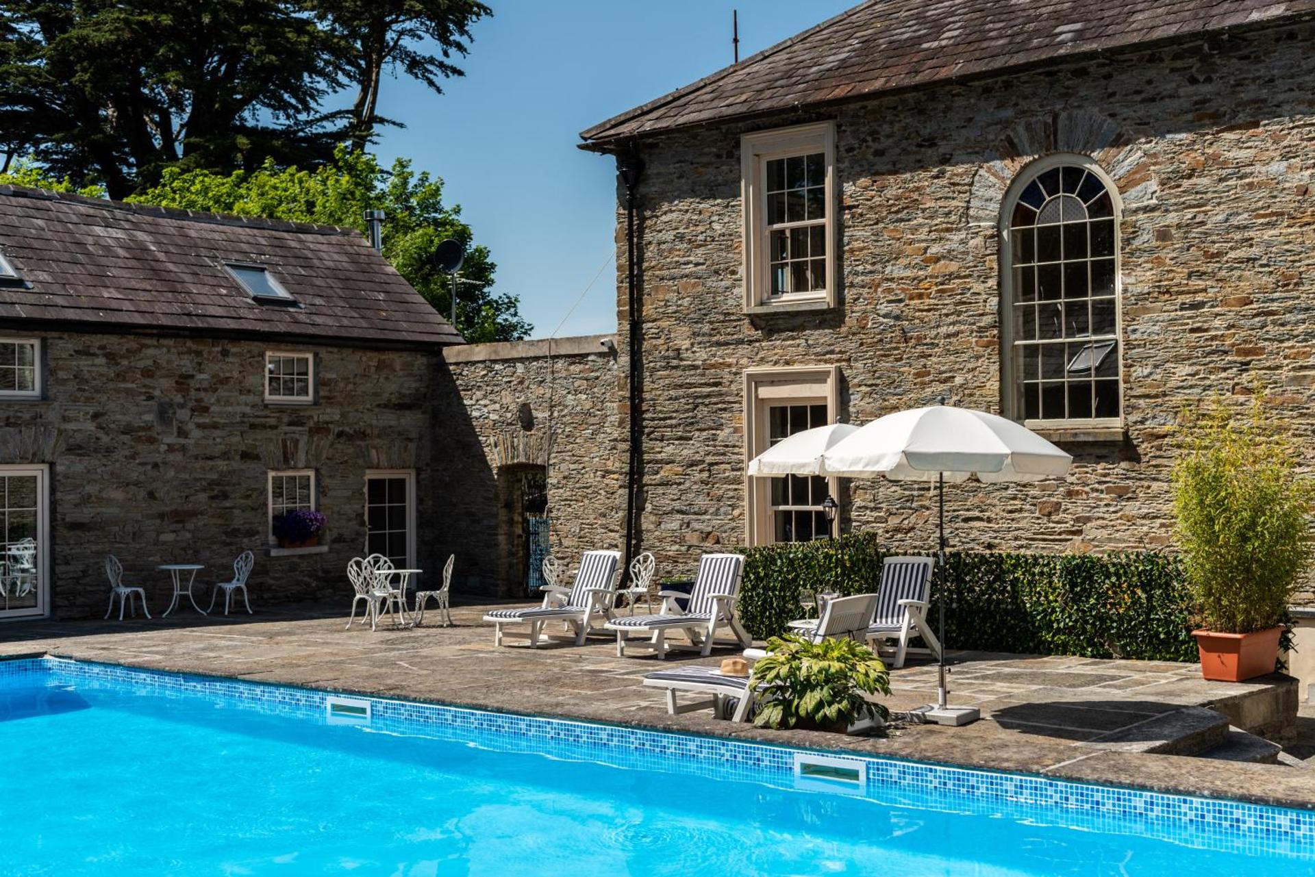 Ardnavaha House Poolside Cottages - see site