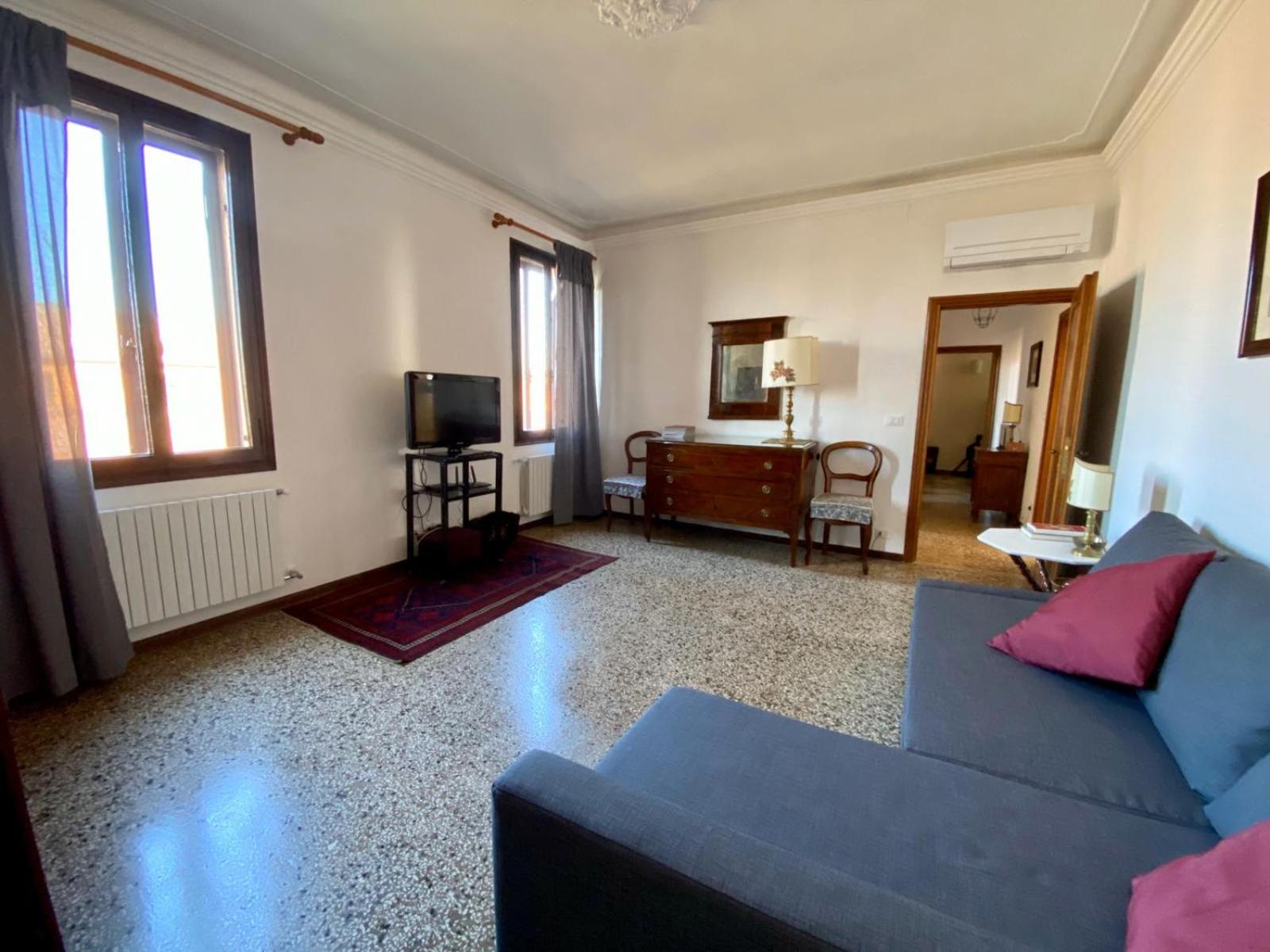 Calle San Giacomo Apartment