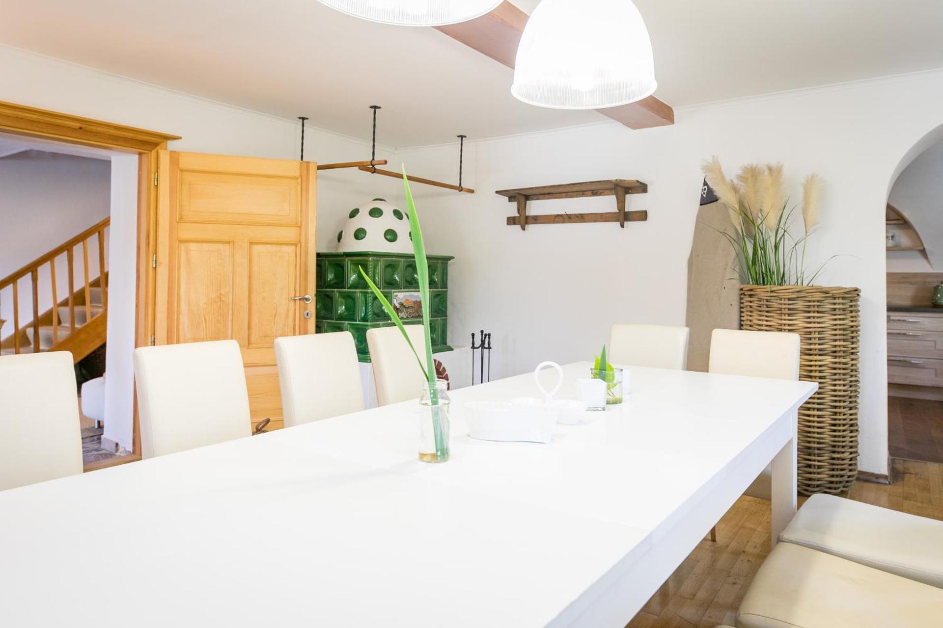 Chalet Wiesengut all famous ski areas around us, 10 min to salzburg, mountainview