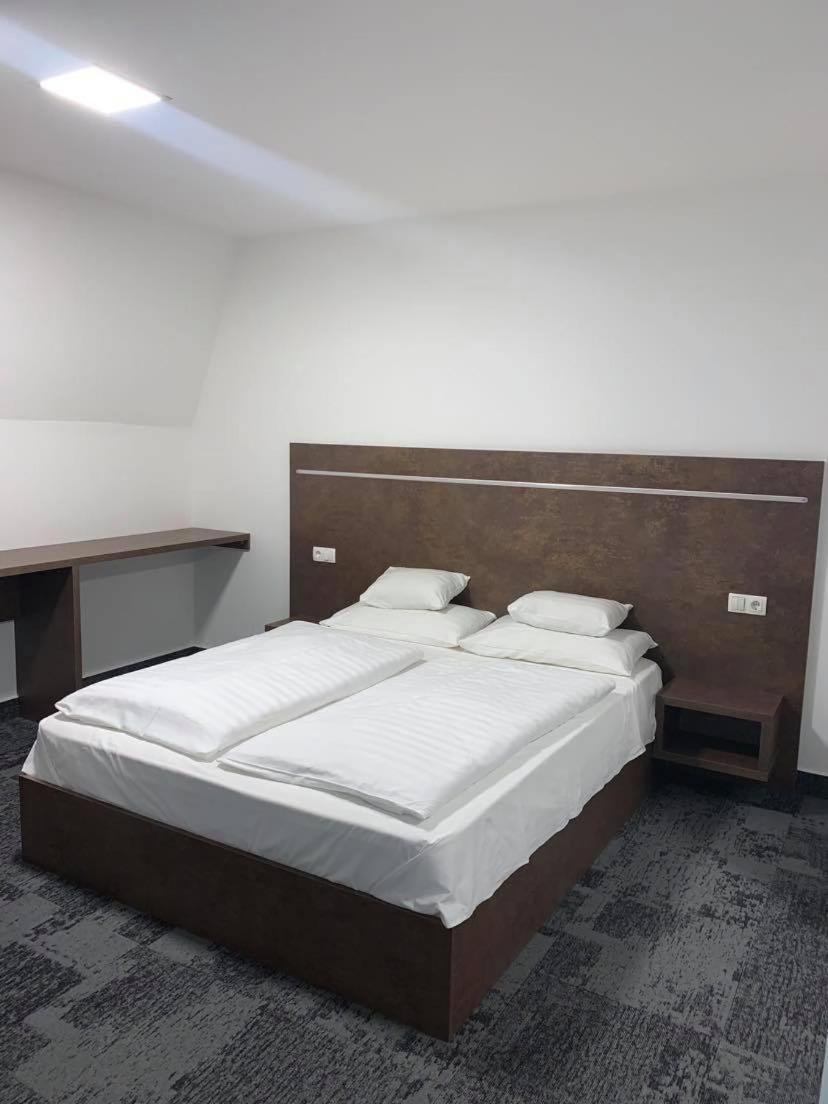 Deluxe Double Room with Bath