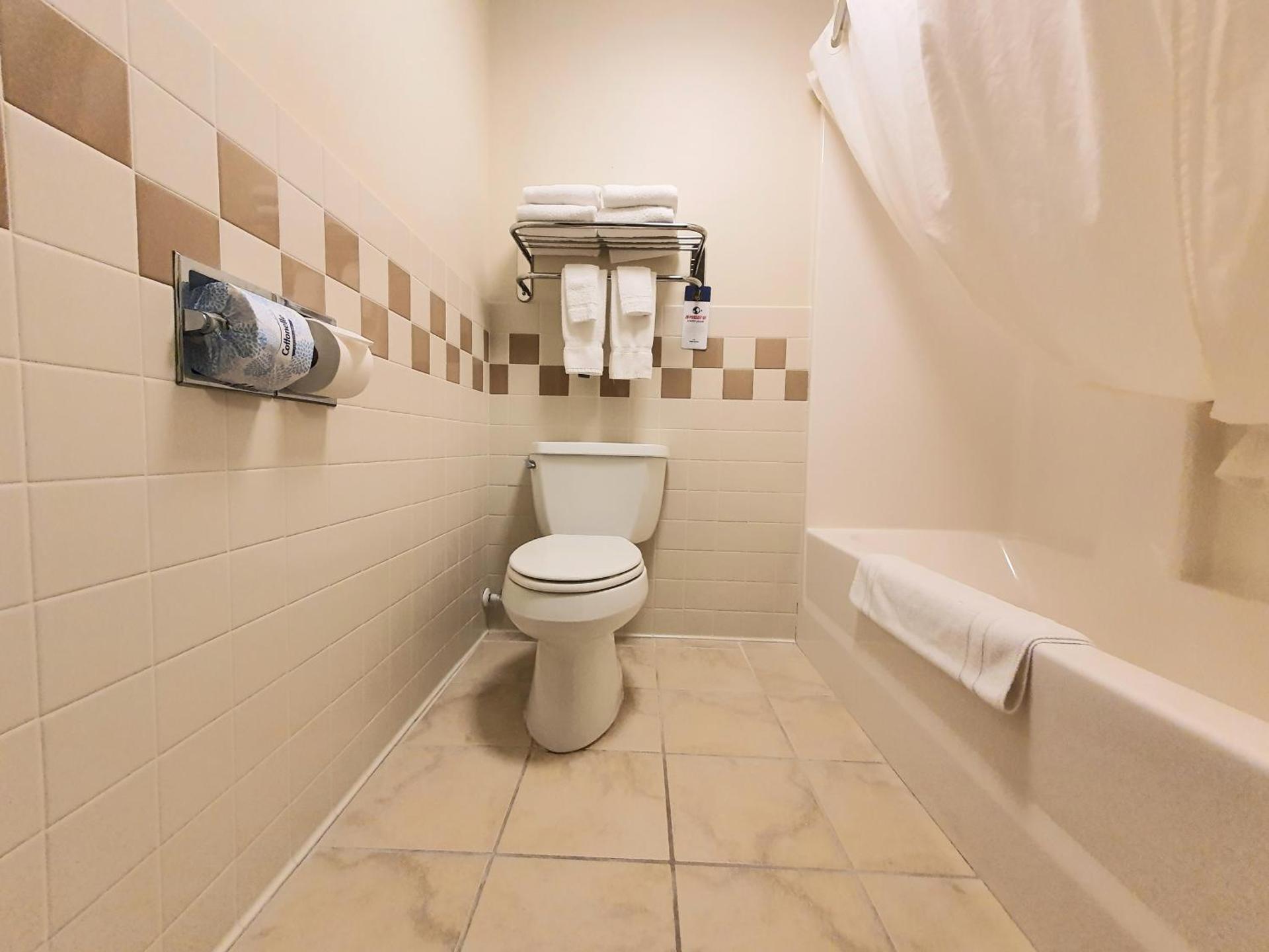 Double Room with Two Queen Beds, Non-Smoking