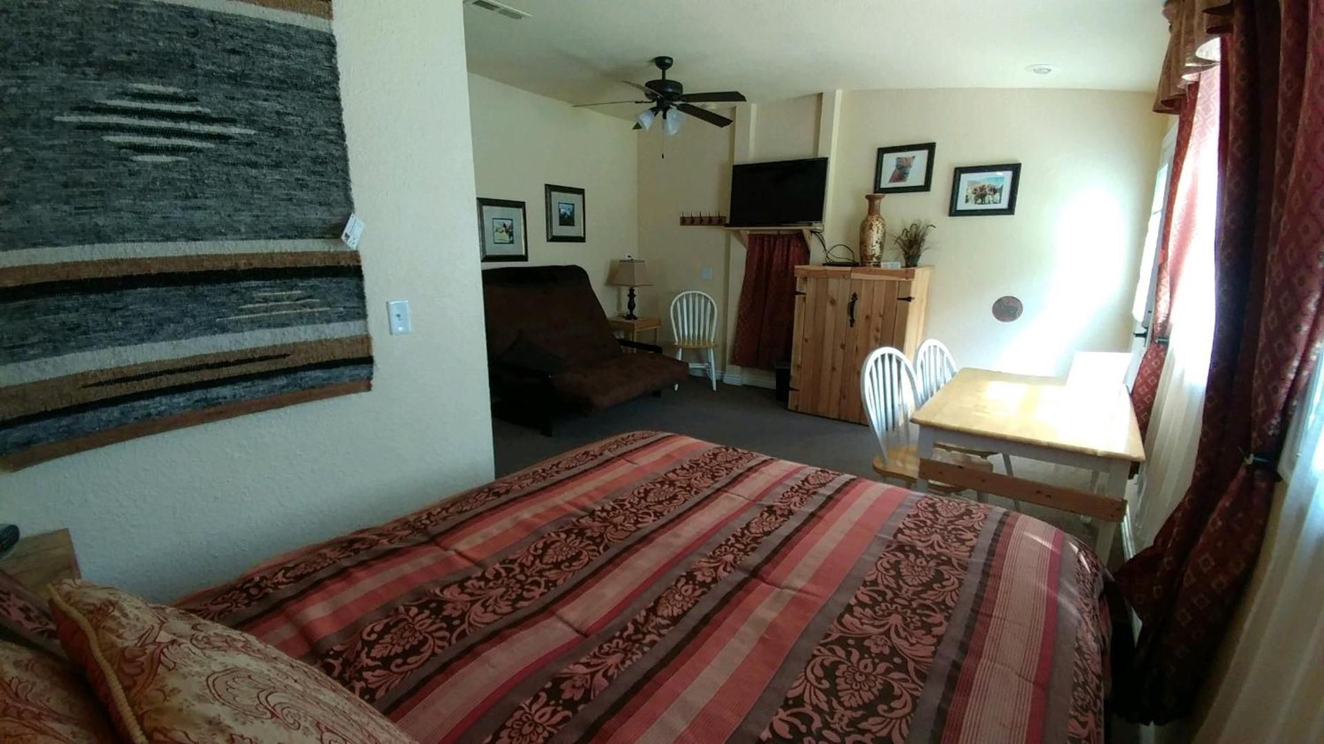 Room #3 - Two Queen Beds and a Futon