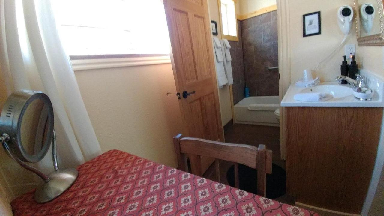 Room #2 - One Queen Bed and One Full Bed