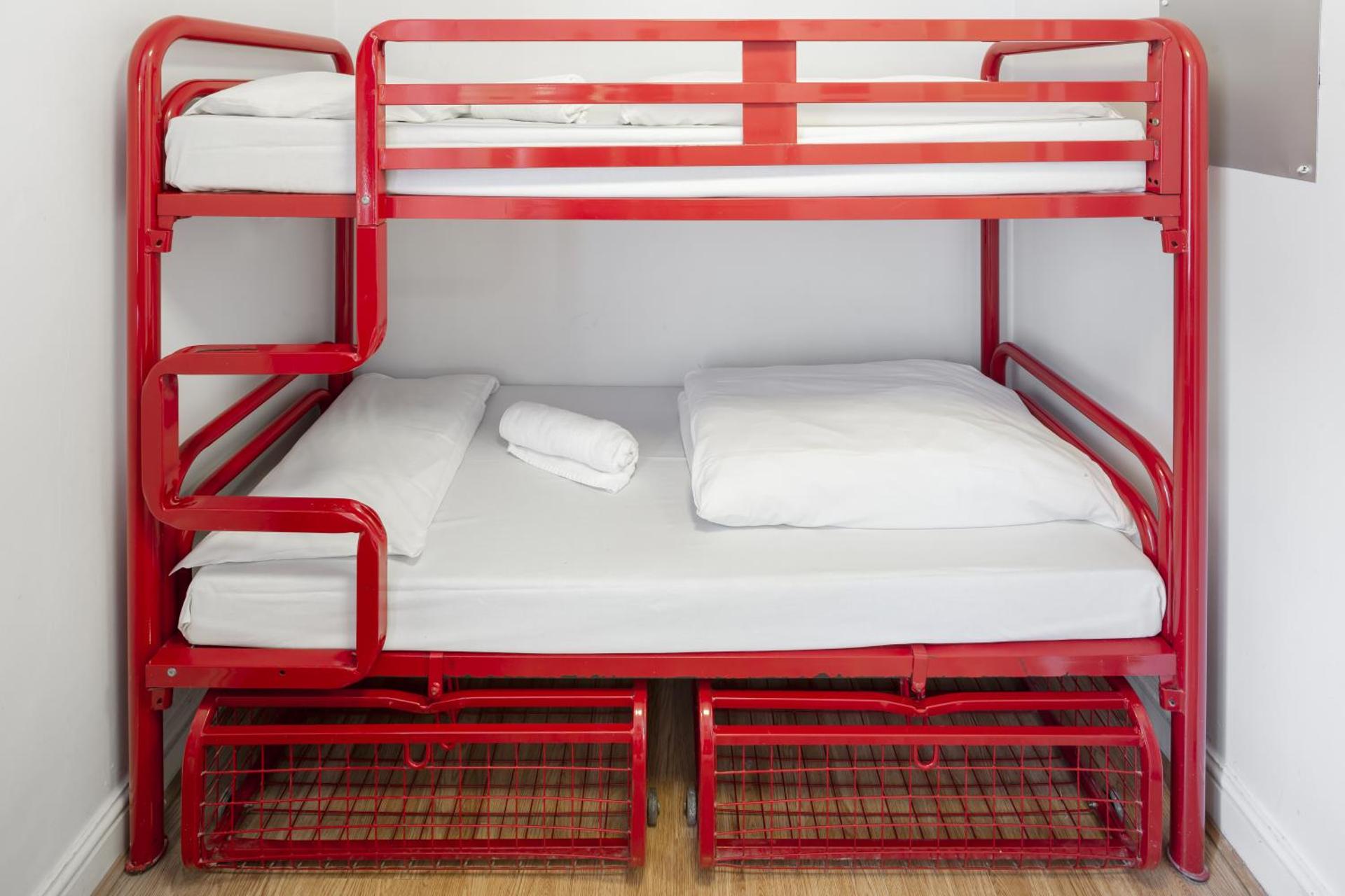 bunk bed