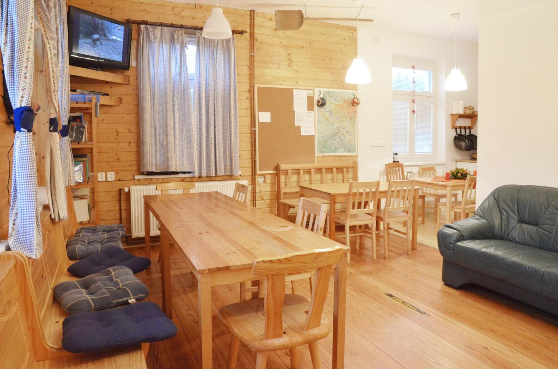 Communal lounge/ TV room