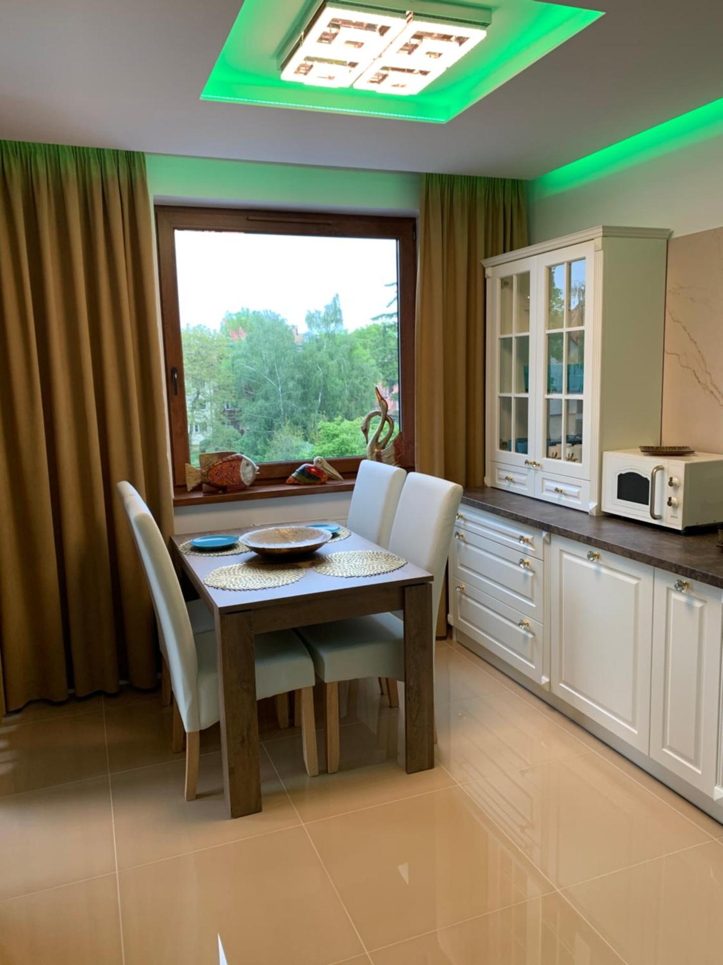 Apartament - Nice Place