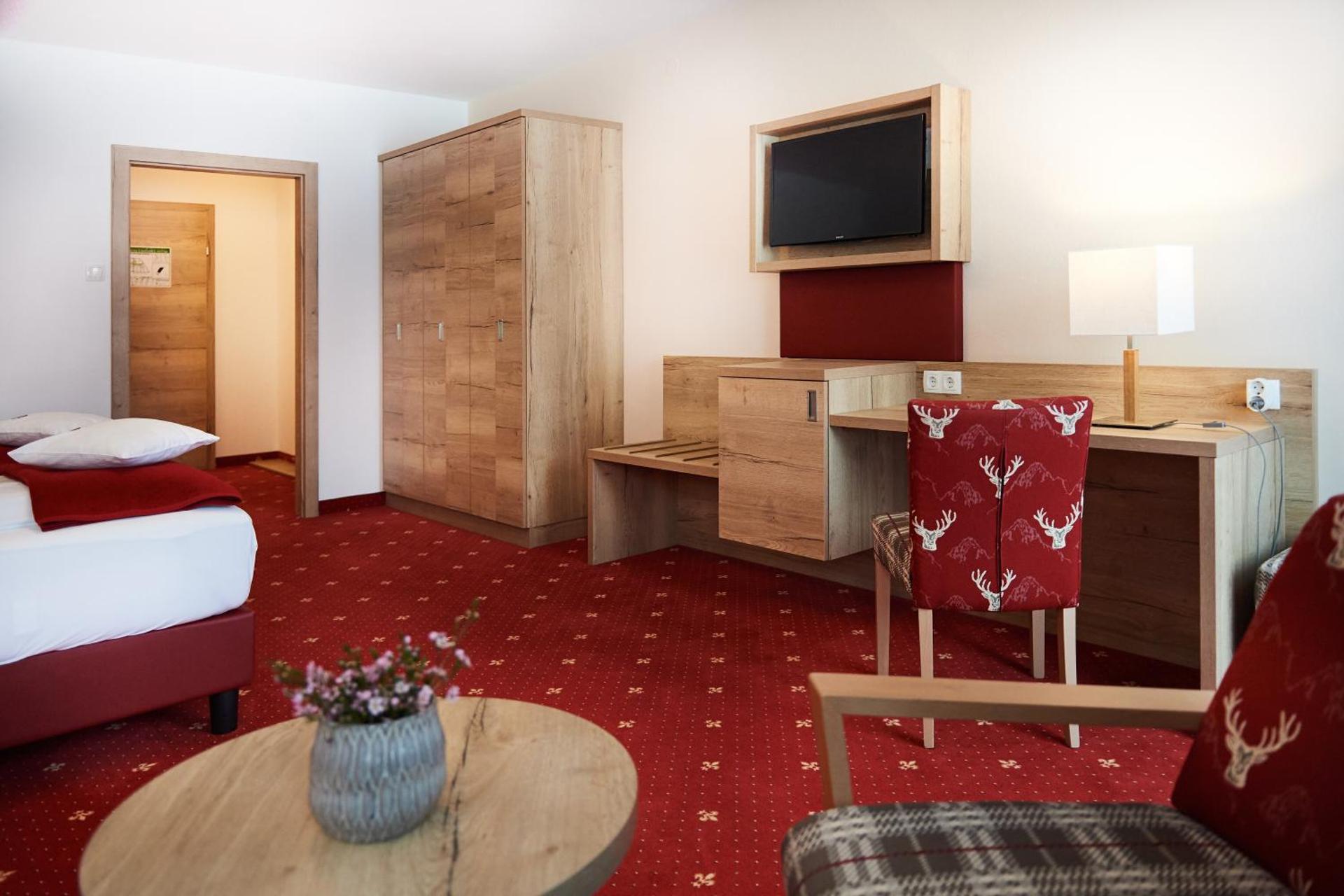 Photo of the whole room