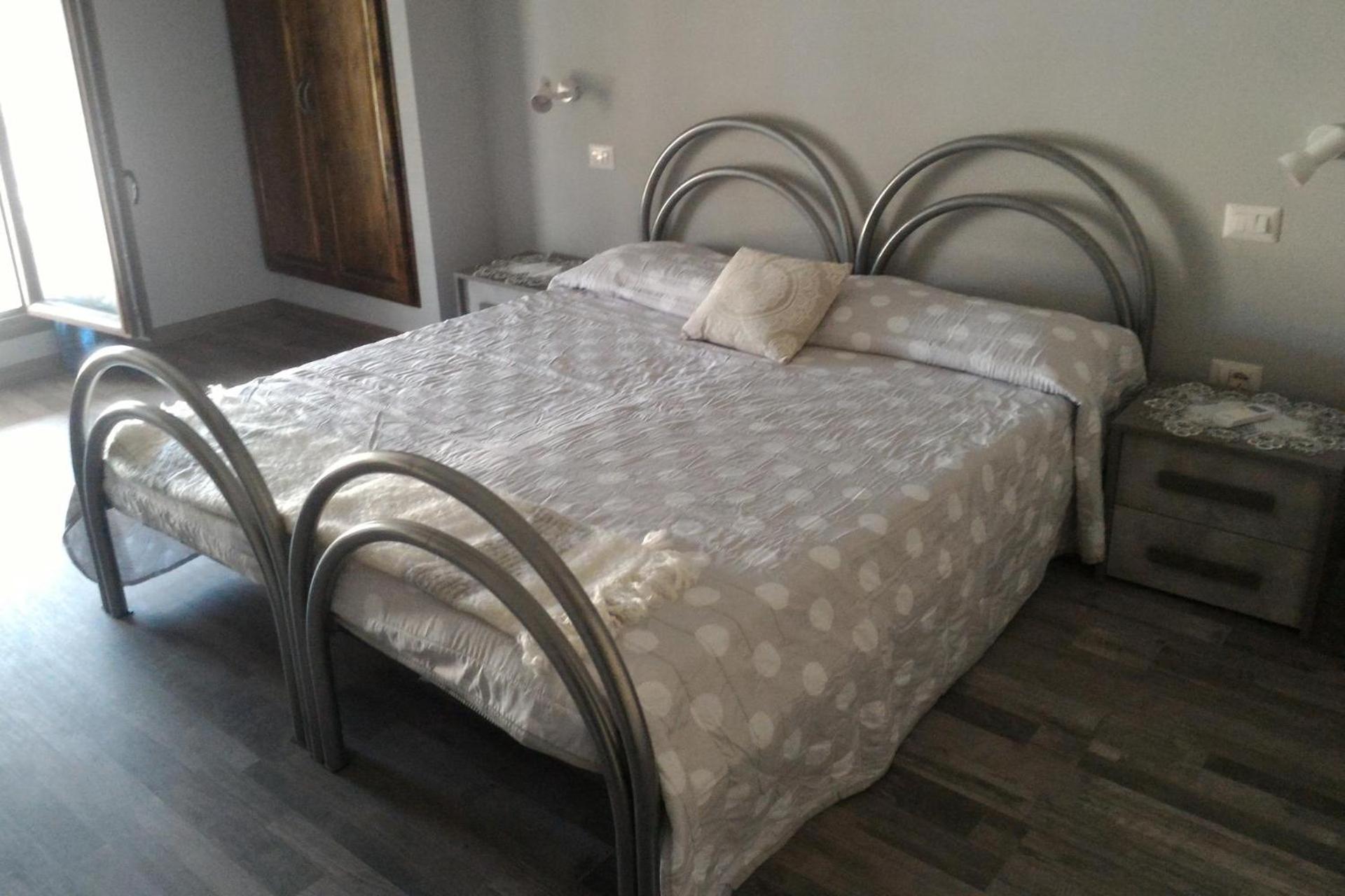 Corona Bed & Breakfast