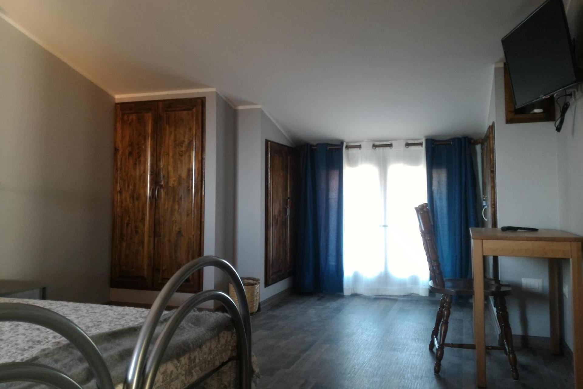 Corona Bed & Breakfast