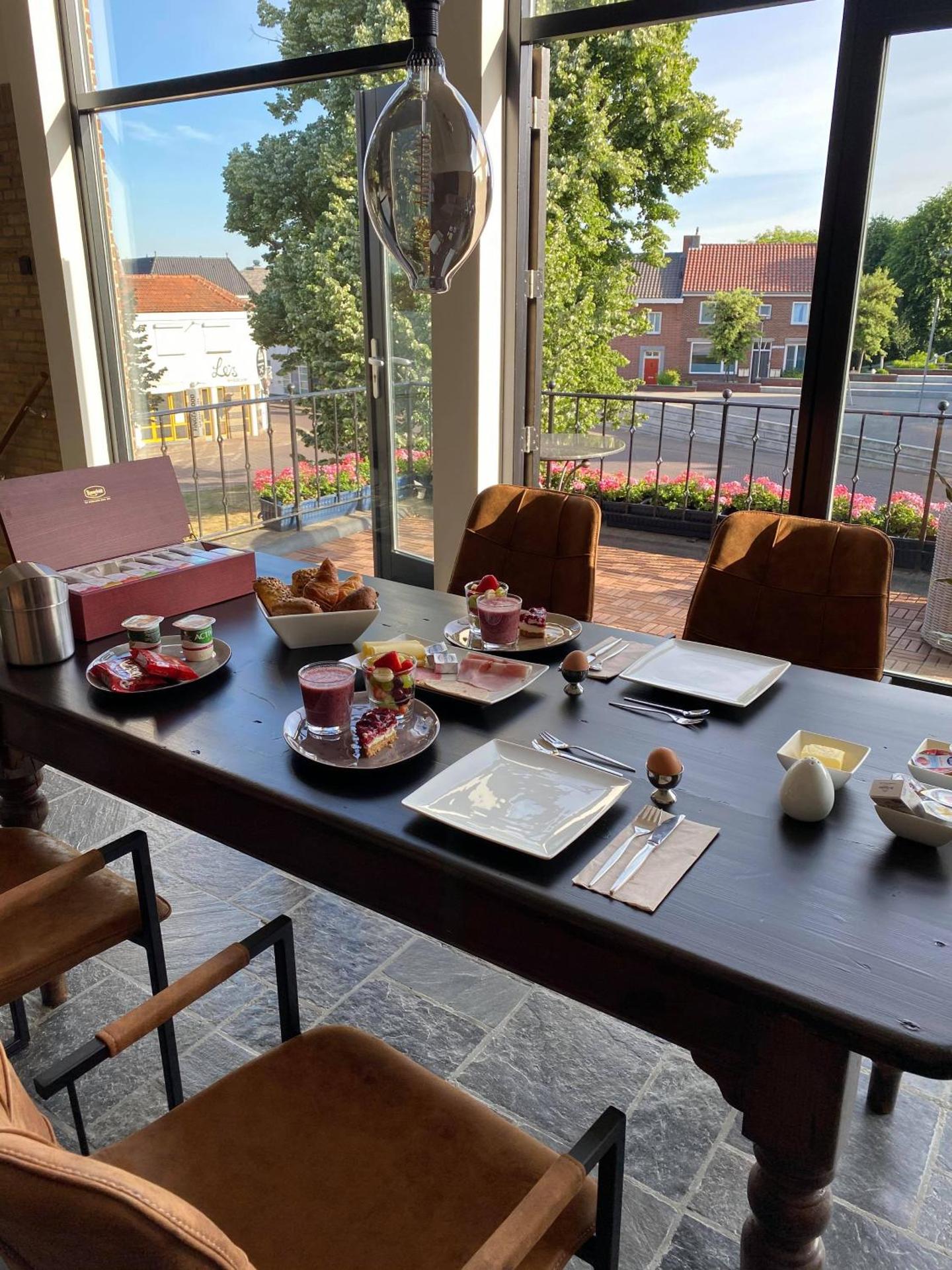 Continental breakfast