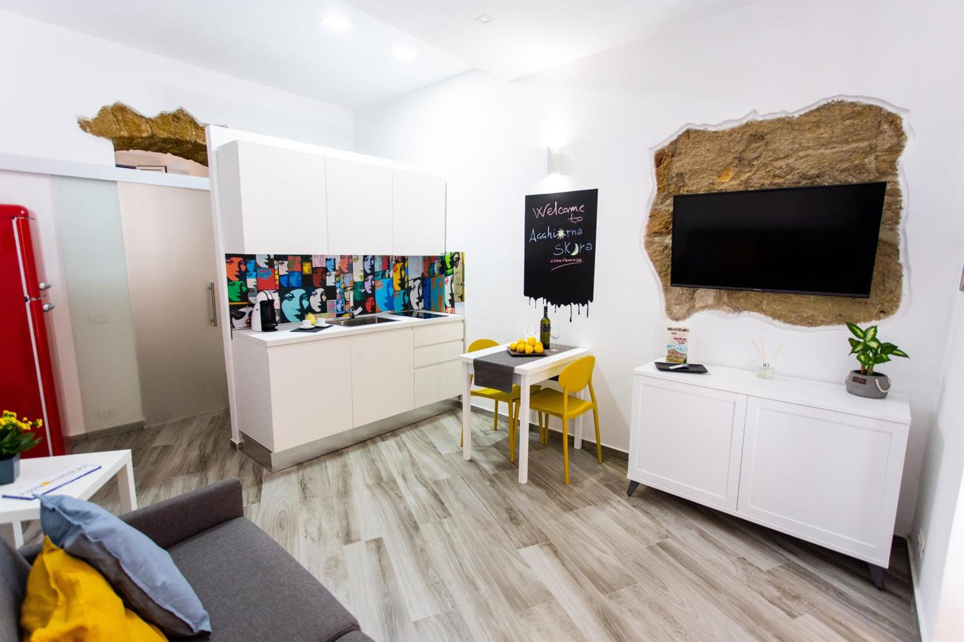 Agghiorna&skura house