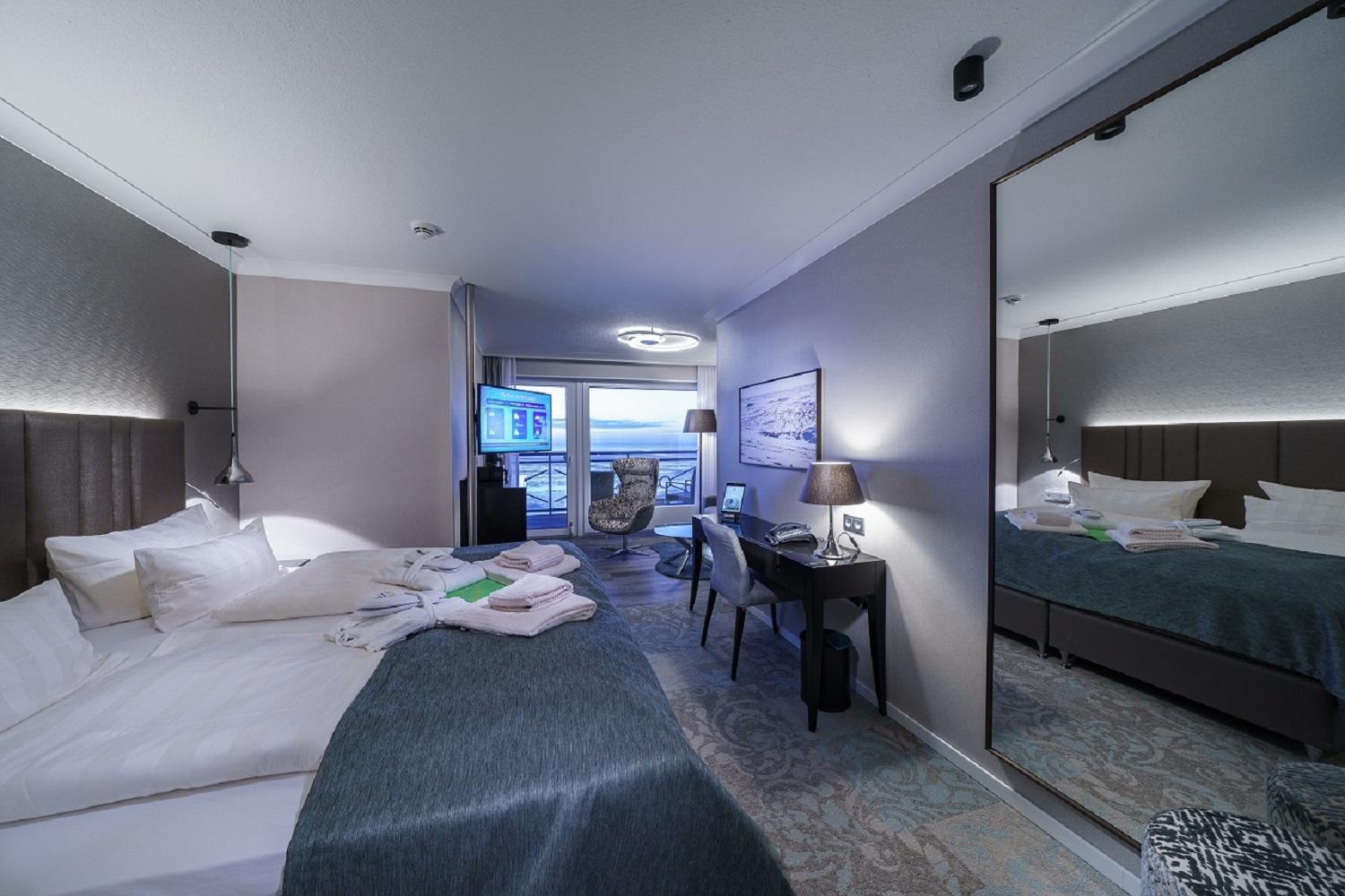 Double Room with Balcony and Sea View