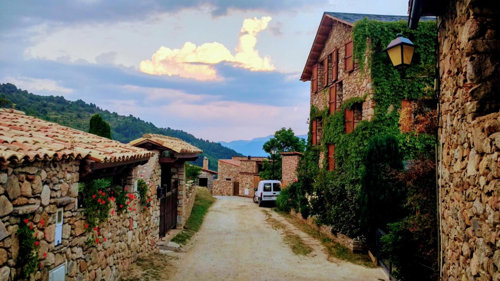 Hostal Pas De La Pera