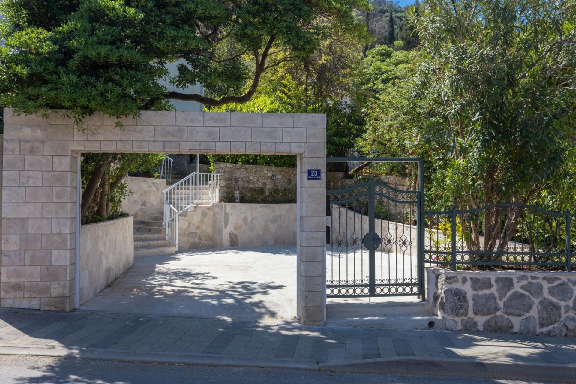 Apartment Luna i Lucky