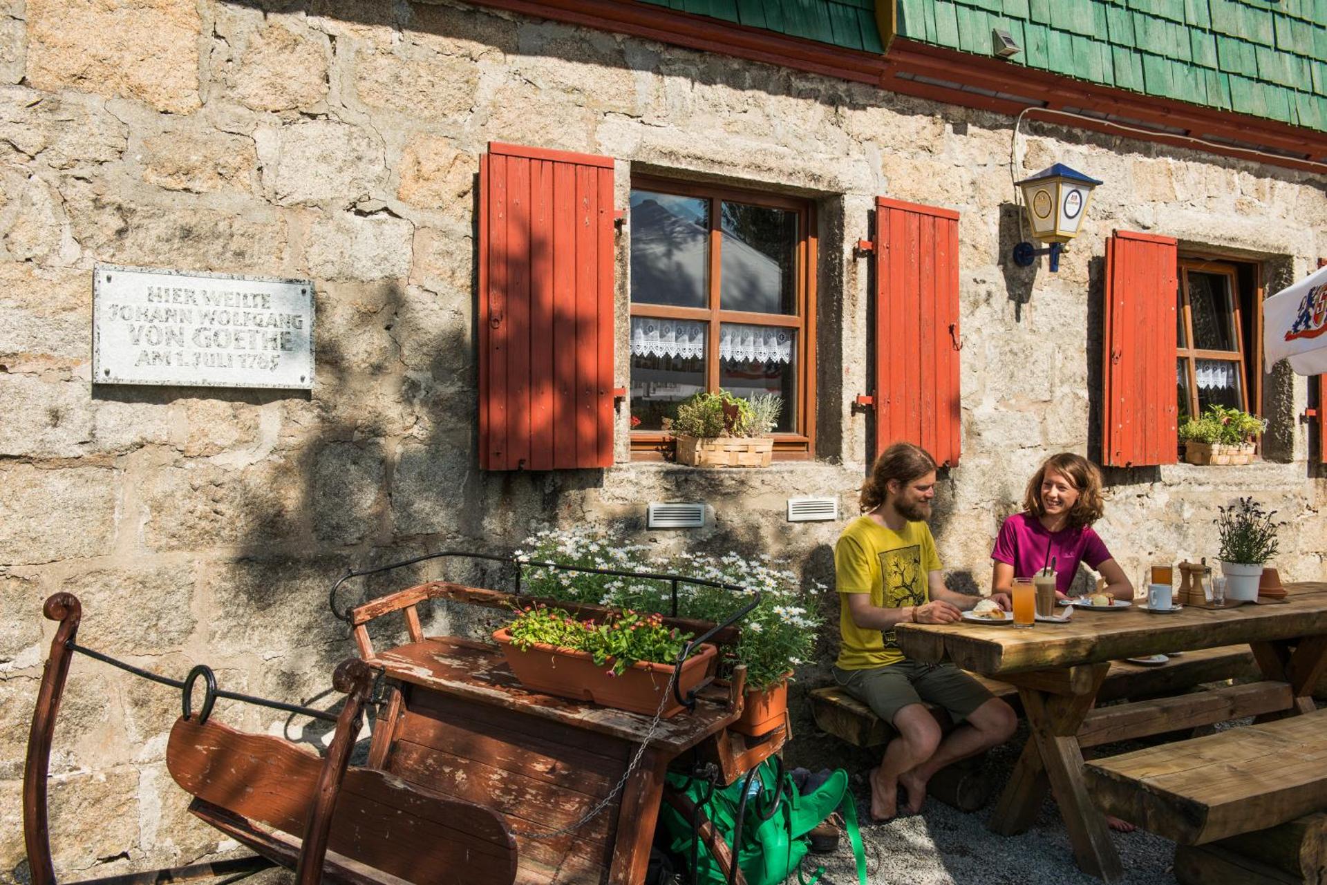 Restaurant/places to eat