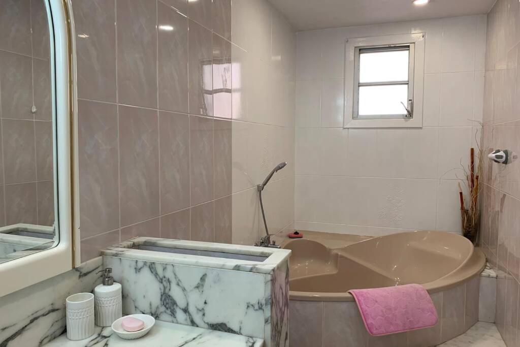 The pleasure of living in front of the sea