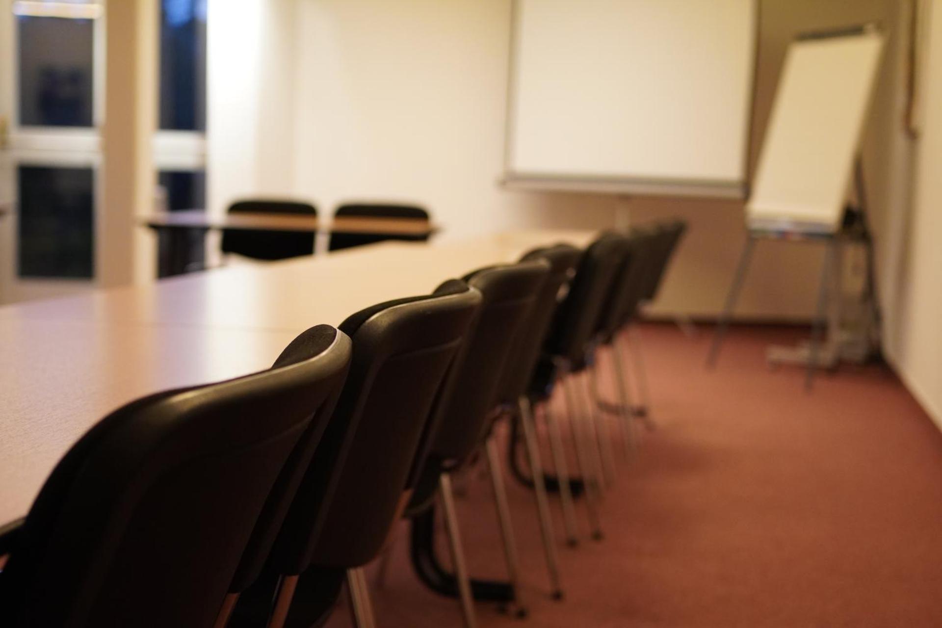 Meeting/conference room