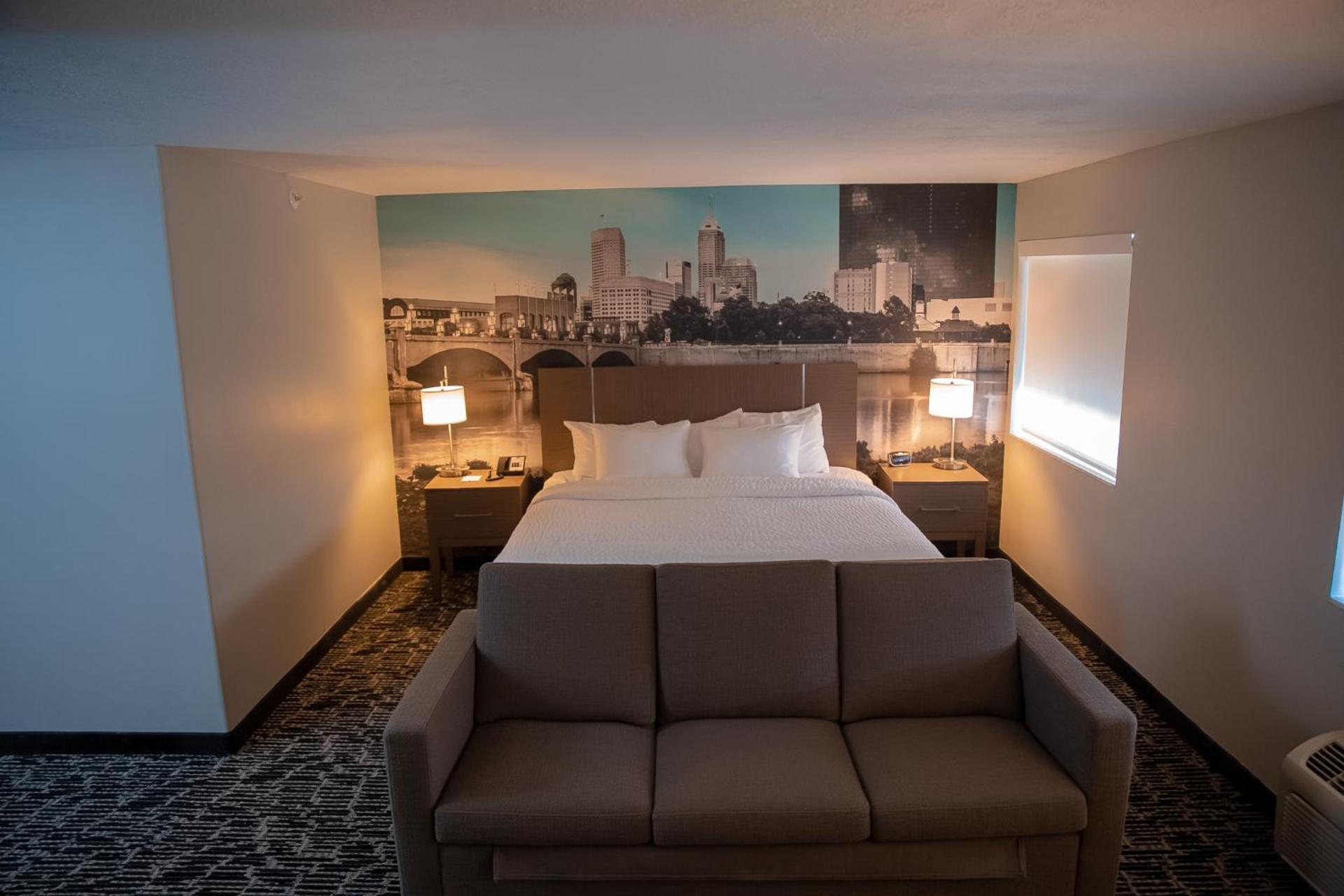 King Room with Sofa Bed - Non-Smoking