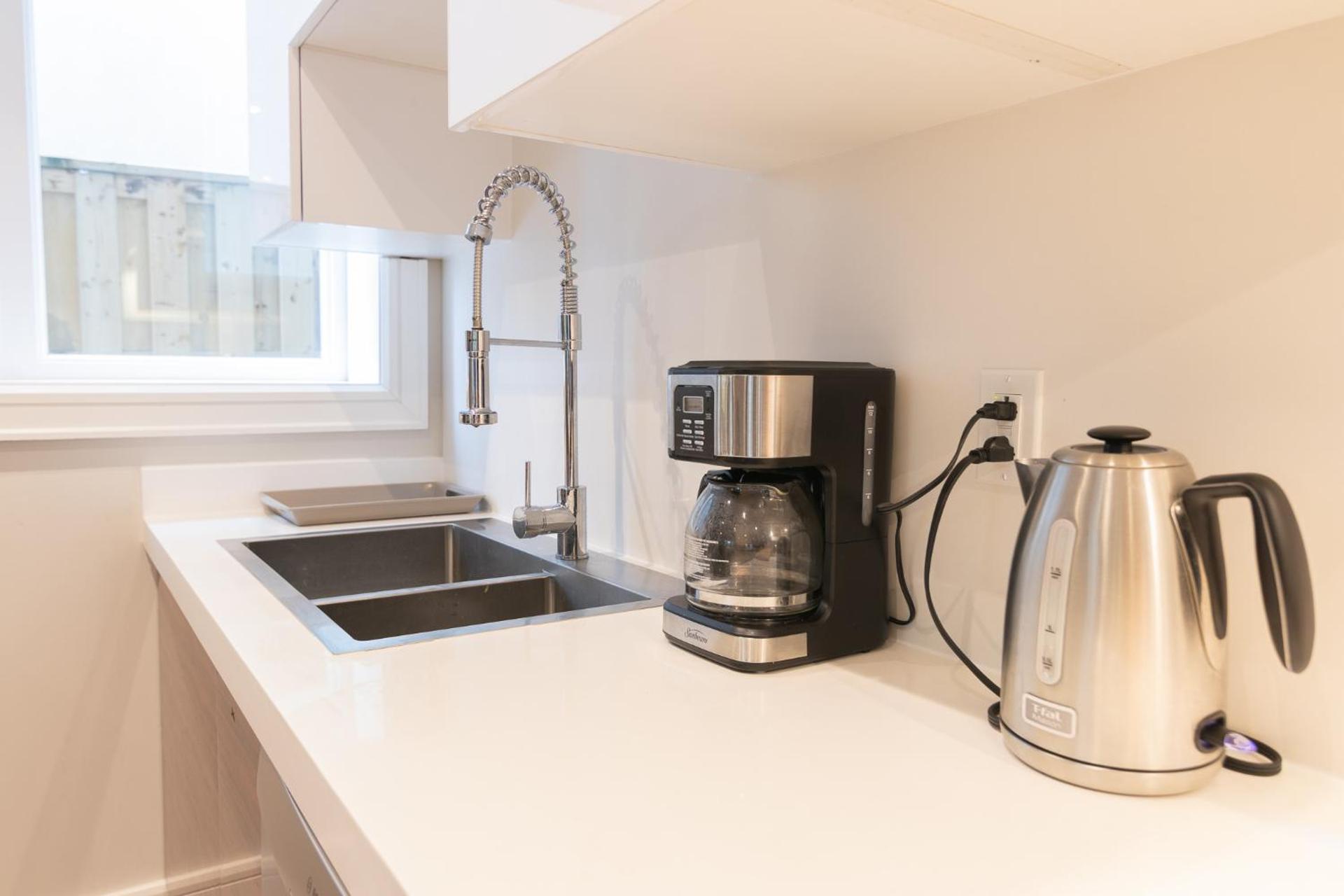 Coffee/tea facilities